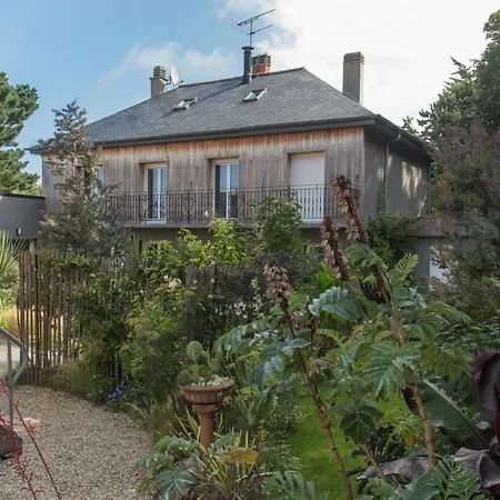 Chambre D'Hote Et Gite Du Jardin Des Corsaires Saint-Malo Exterior photo