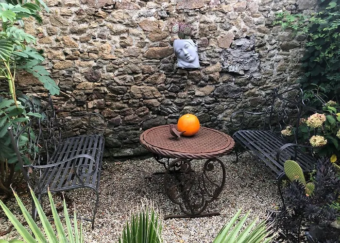 Chambre D\'Hote Et Gite Du Jardin Des Corsaires